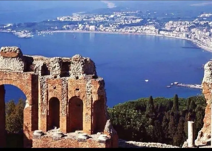 Le Ancorette Daire Giardini Naxos