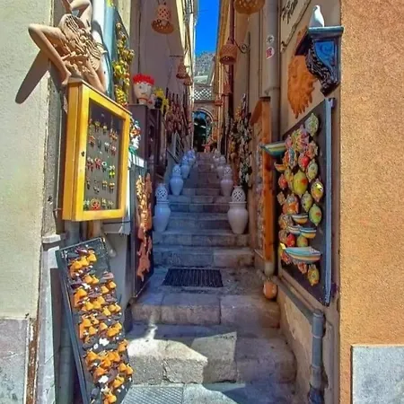 Le Ancorette Giardini Naxos